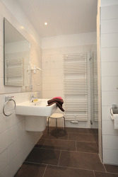 Badezimmer 2